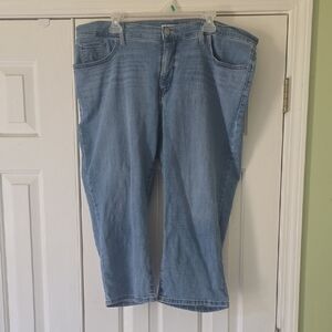 Levi's Light Blue Women's Cropped Jeans